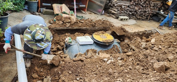 c704ffe1f6a072cea011cdb3beeeac1b_1691535