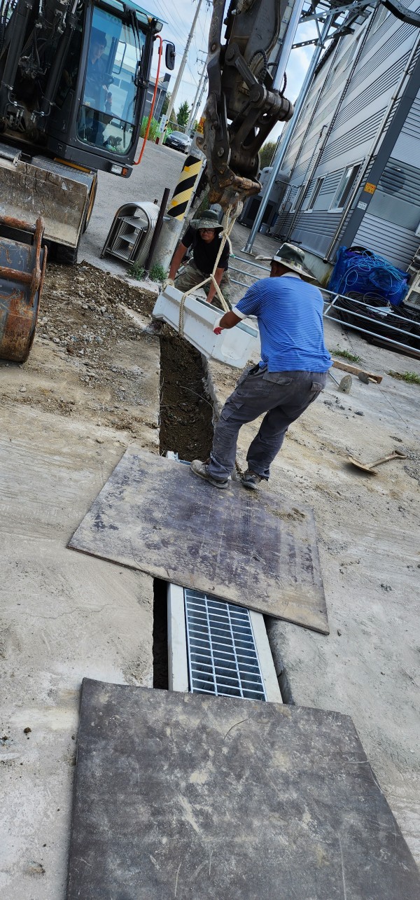 f5f3ef667ce652c424fba7f72994b3b9_1694763